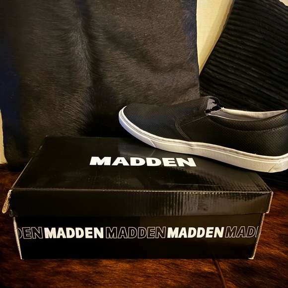 Loafers_&_Slip_Ons